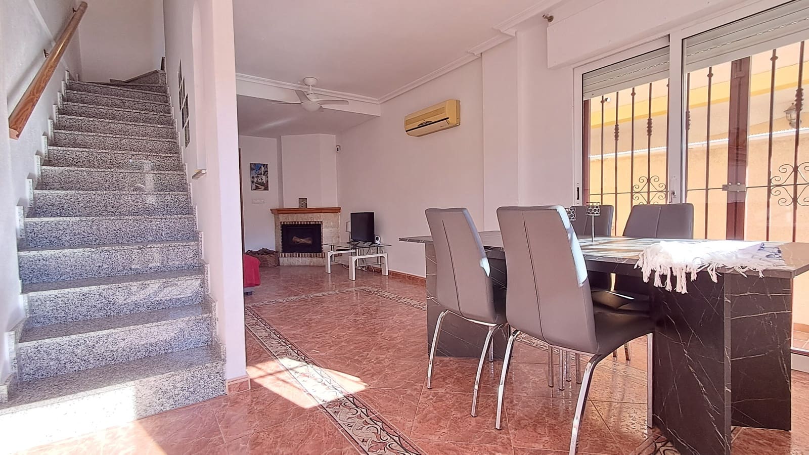 3 slaapkamer Huis te koop in La Zenia met zwembad - € 210.000 (Ref: 9440310)