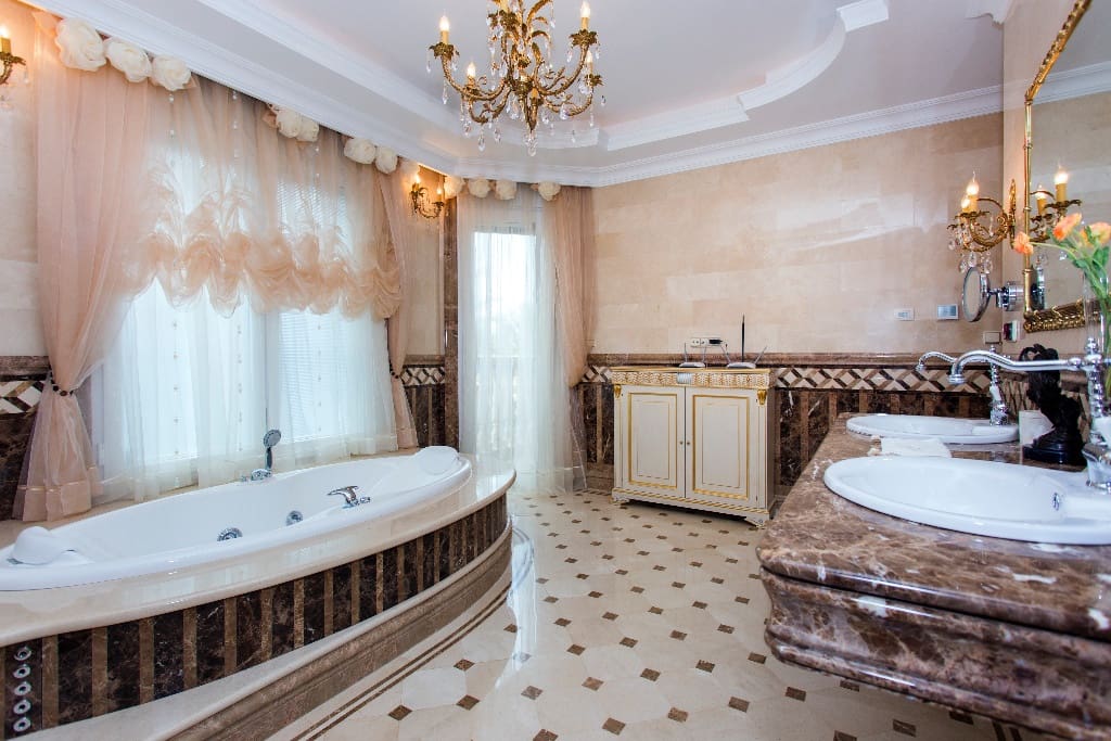 6 soveværelse Villa til salg i Cabo Roig med swimmingpool - € 4.500.000 (Ref: 9440313)