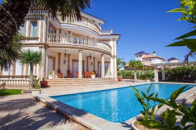 6 bedroom Villa for sale in Cabo Roig, Orihuela with pool - € 4,500,000 (Ref: 9440313)