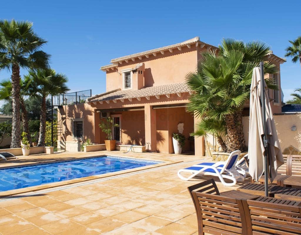 5 sypialnia Willa na sprzedaż w Ciudad Quesada z basenem - 699 950 € (Ref: 9440317)