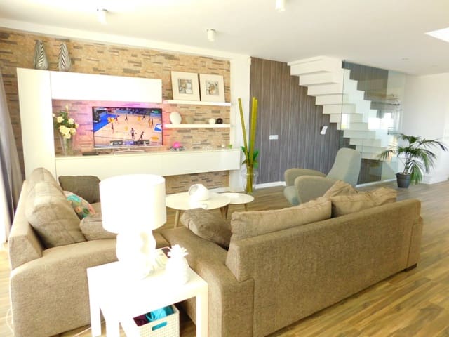 3 soverom Villa til salgs i Las Viñas, Guardamar del Segura med svømmebasseng - € 797 900 (Ref: 9440323)