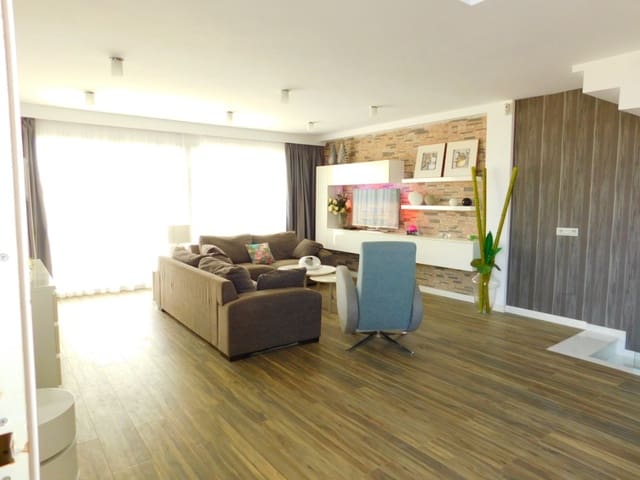 3 soverom Villa til salgs i Las Viñas, Guardamar del Segura med svømmebasseng - € 797 900 (Ref: 9440323)