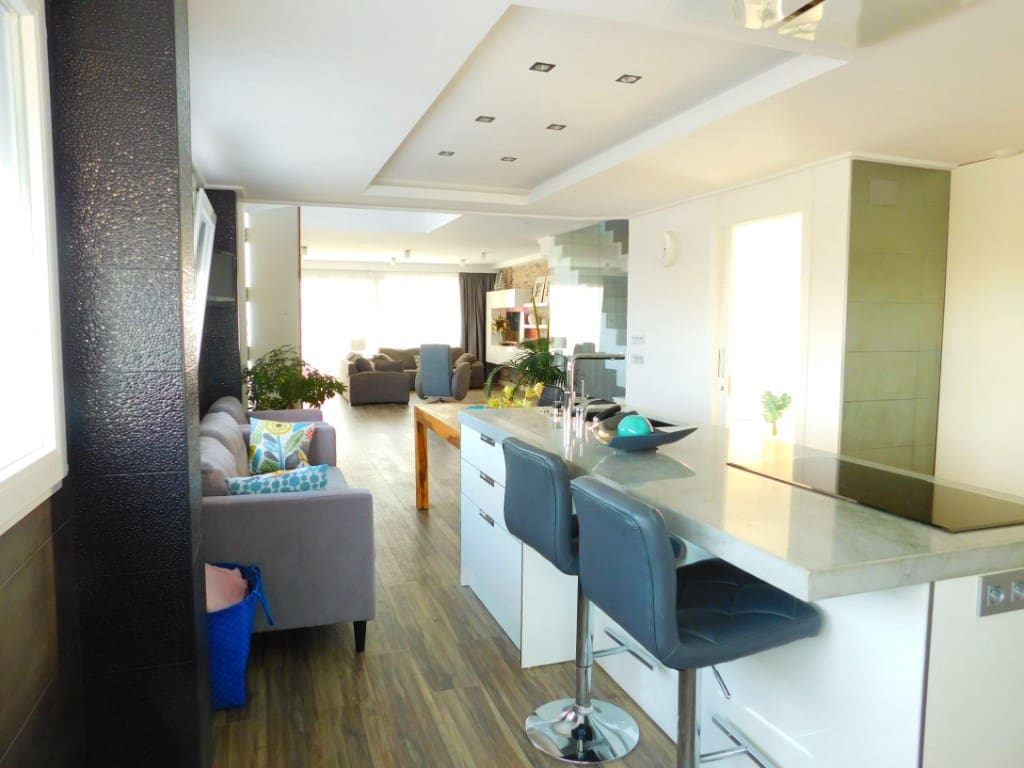 3 sovrum Villa till salu i Guardamar del Segura med pool - 797 900 € (Ref: 9440323)