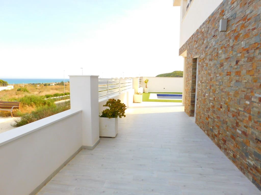 3 sovrum Villa till salu i Guardamar del Segura med pool - 797 900 € (Ref: 9440323)