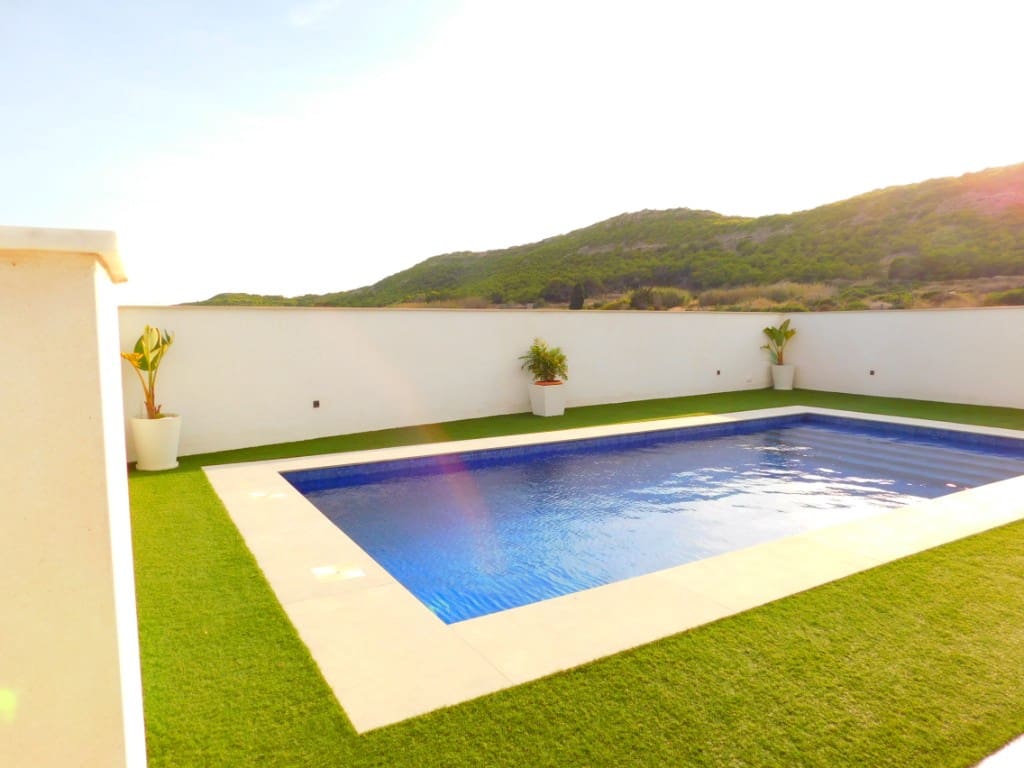 3 sovrum Villa till salu i Guardamar del Segura med pool - 797 900 € (Ref: 9440323)