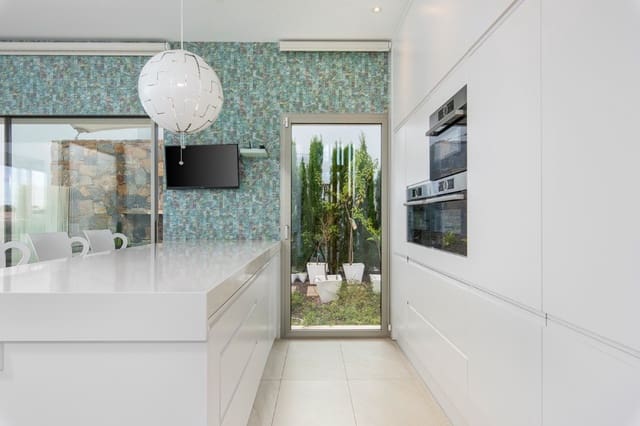 3 slaapkamer Villa te koop in Las Colinas Golf, Orihuela met zwembad - € 875.000 (Ref: 9440325)