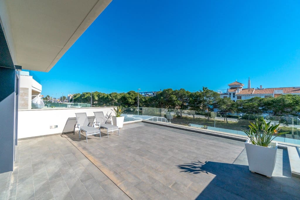 3 chambre Villa/Maison à vendre à Dehesa de Campoamor avec piscine - 1 250 000 € (Ref: 9440330)