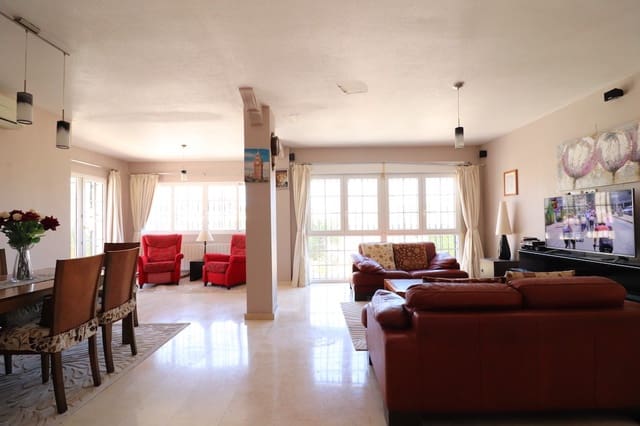 3 bedroom Villa for sale in Las Ramblas Golf, Orihuela with pool - € 550,000 (Ref: 9440337)