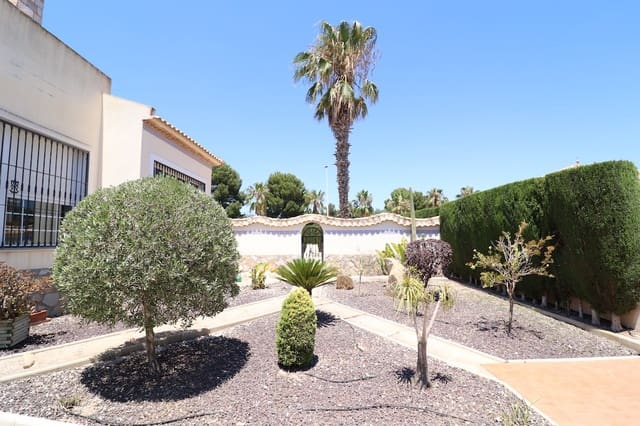 3 bedroom Villa for sale in Las Ramblas Golf, Orihuela with pool - € 550,000 (Ref: 9440337)