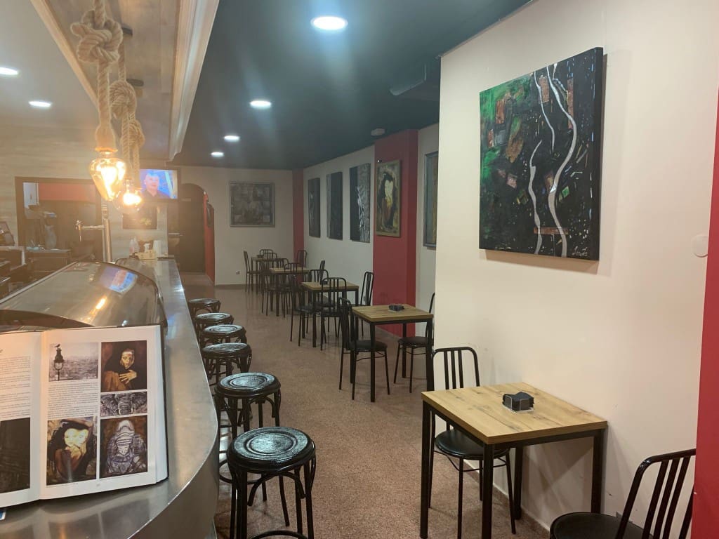 Commercieel te koop in Alicante stad - € 190.000 (Ref: 9440344)