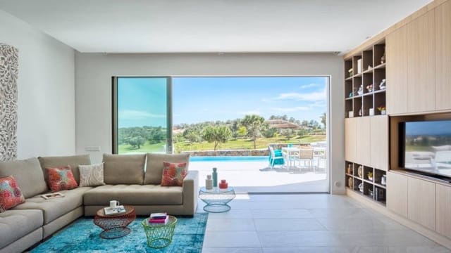 4 sovrum Villa till salu i Las Colinas Golf, Orihuela med pool - 1 650 000 € (Ref: 9440349)