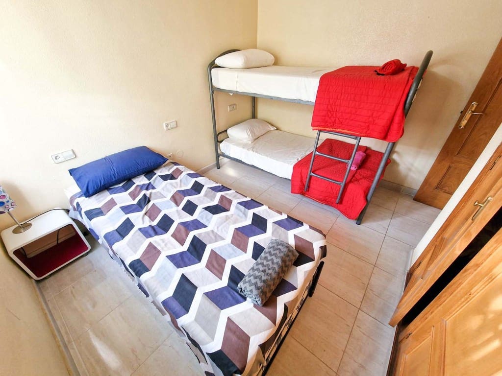 4 soveværelse Villa til salg i Playa Flamenca med swimmingpool - € 495.000 (Ref: 9440351)