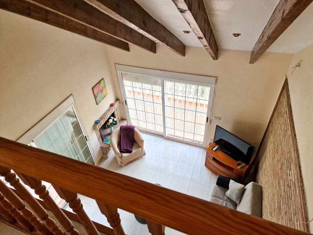 4 soveværelse Villa til salg i Playa Flamenca med swimmingpool - € 495.000 (Ref: 9440351)