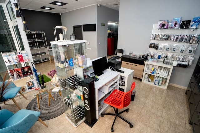 Kommersiell till salu i Torrevieja - 75 000 € (Ref: 9440352)