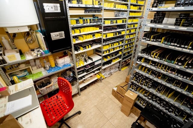 Kommersiell till salu i Torrevieja - 75 000 € (Ref: 9440352)