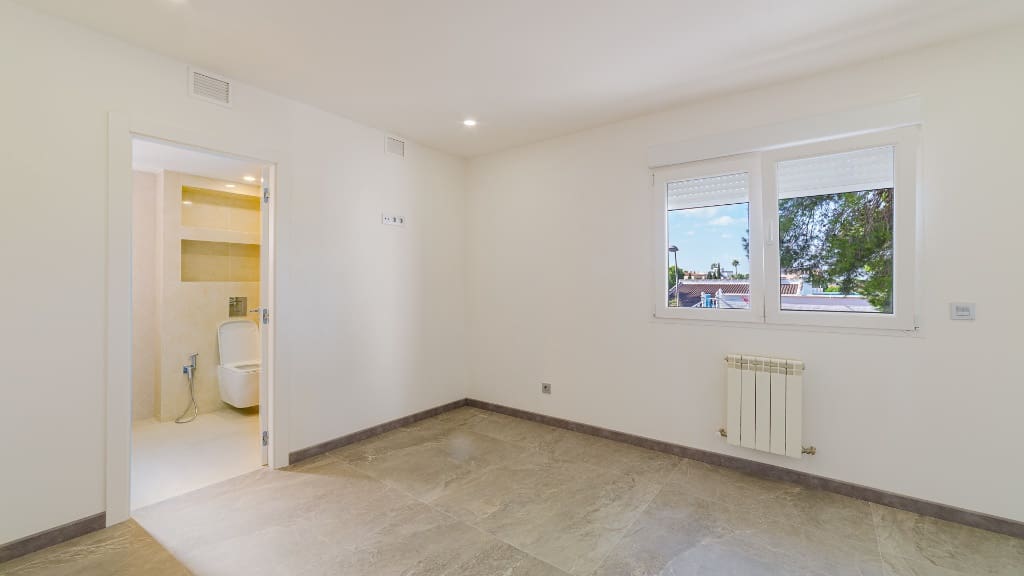 6 soveværelse Villa til salg i Los Balcones med swimmingpool - € 950.000 (Ref: 9440362)