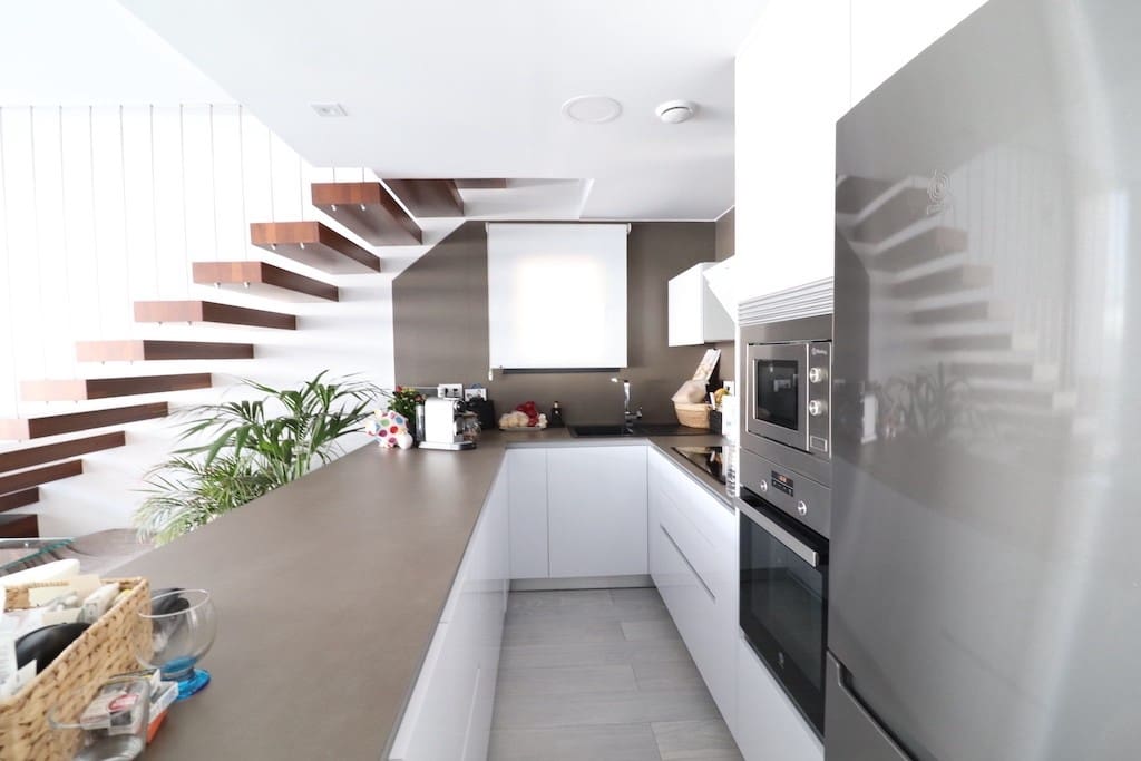 3 soveværelse Villa til salg i Cabo Roig med swimmingpool - € 450.000 (Ref: 9440363)