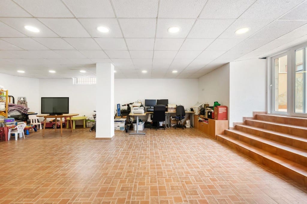 4 bedroom Villa for sale in Orihuela Costa with pool - € 450,000 (Ref: 9440364)