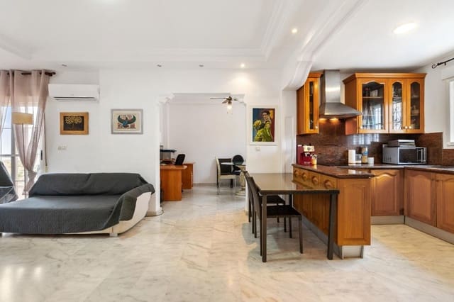 4 sovrum Villa till salu i Las Filipinas med pool - 450 000 € (Ref: 9440364)