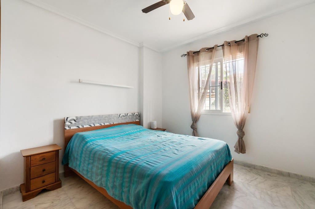 4 bedroom Villa for sale in Orihuela Costa with pool - € 450,000 (Ref: 9440364)