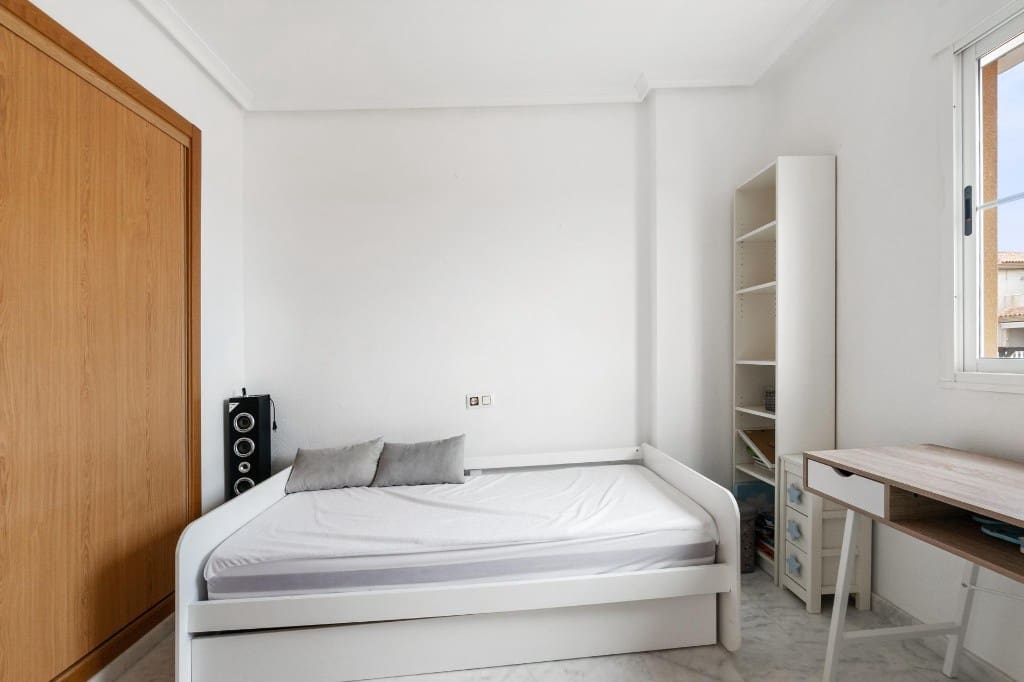 4 bedroom Villa for sale in Orihuela Costa with pool - € 450,000 (Ref: 9440364)