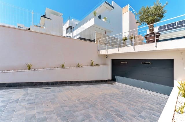 5 quarto Moradia para venda em San Miguel de Salinas com piscina - 799 900 € (Ref: 9440367)