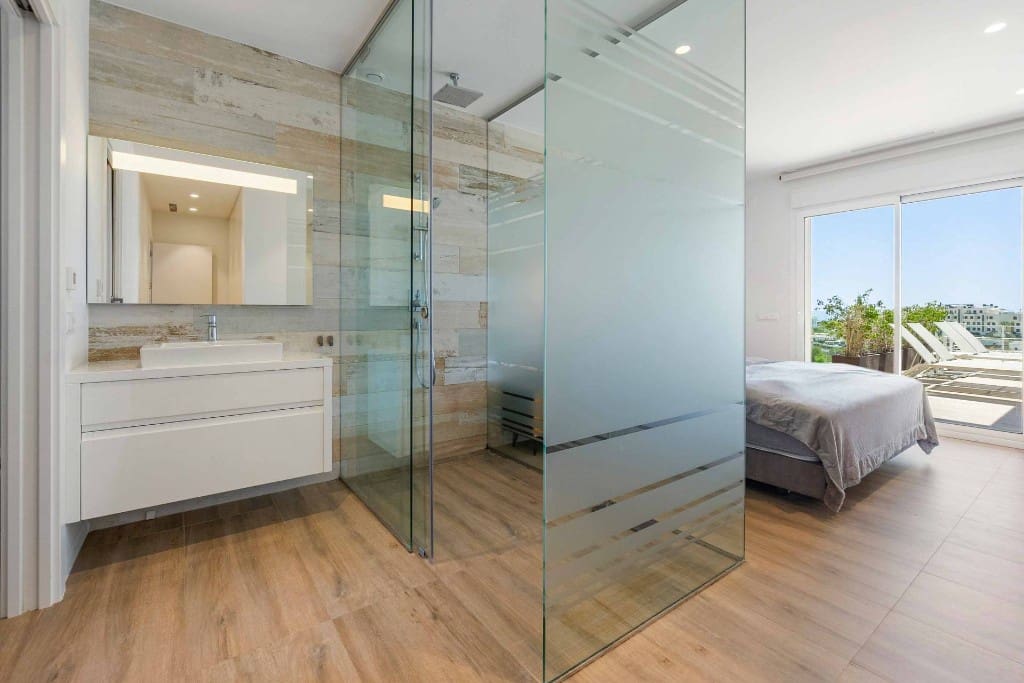 3 bedroom Apartment for sale in Las Colinas Golf with pool - € 519,000 (Ref: 9440369)