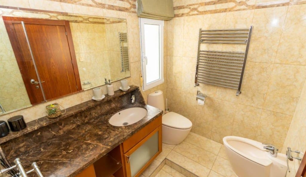 4 sovrum Villa till salu i Aguas Nuevas med pool - 890 000 € (Ref: 9440370)