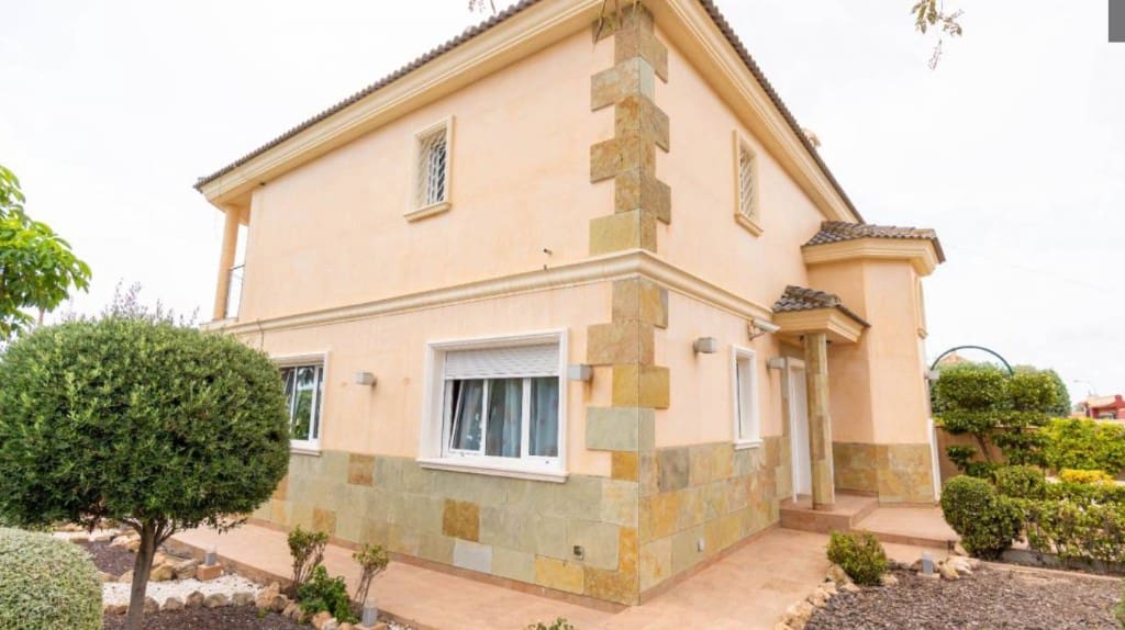 4 sovrum Villa till salu i Aguas Nuevas med pool - 890 000 € (Ref: 9440370)