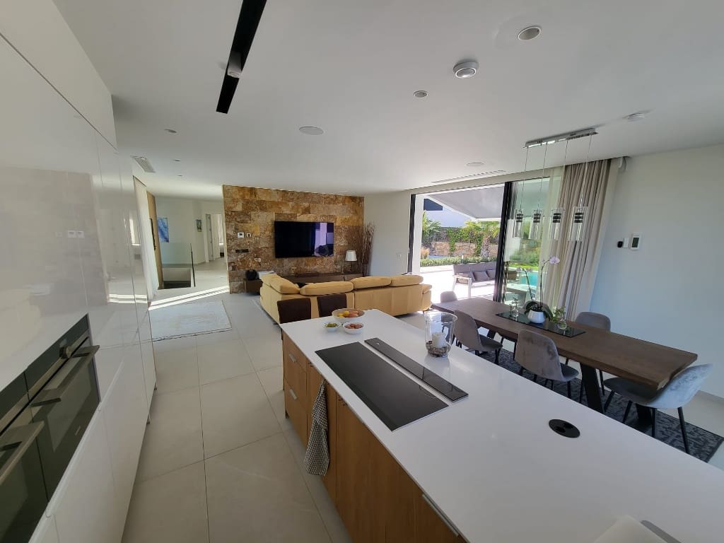 4 soveværelse Villa til salg i Las Colinas Golf med swimmingpool - € 1.695.000 (Ref: 9440379)