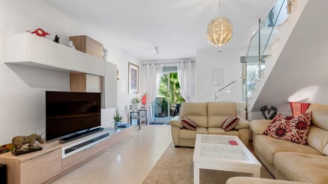 3 Zimmer Haus zu verkaufen in Torre de la Horadada, Pilar de la Horadada mit Pool - 329.000 € (Ref: 9440381)