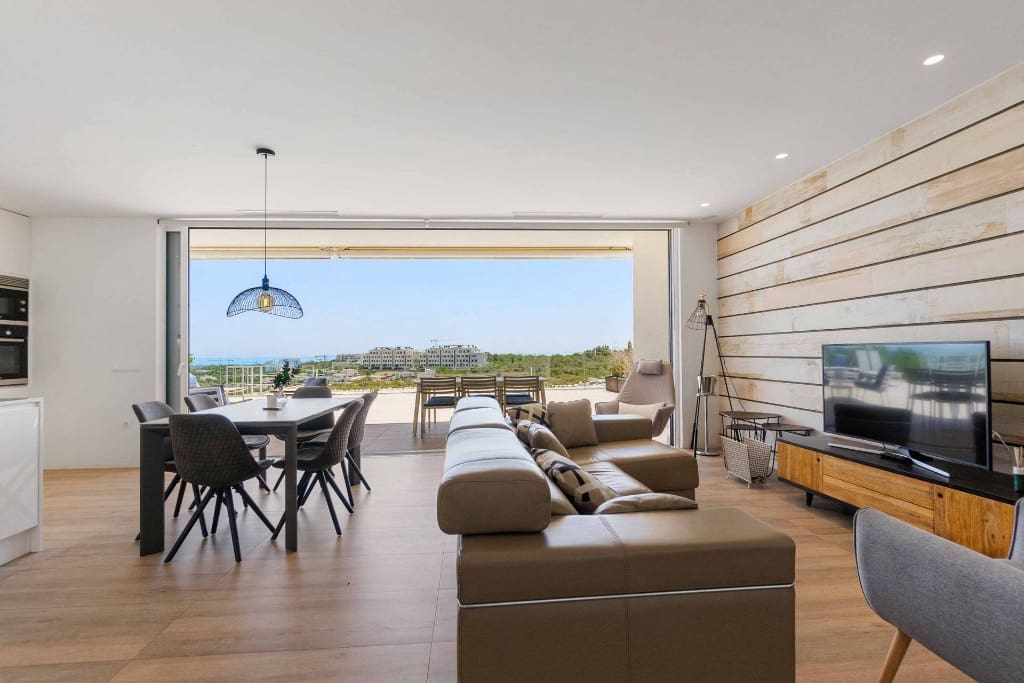 2 slaapkamer Appartement te koop in Las Colinas Golf met zwembad - € 495.000 (Ref: 9440383)