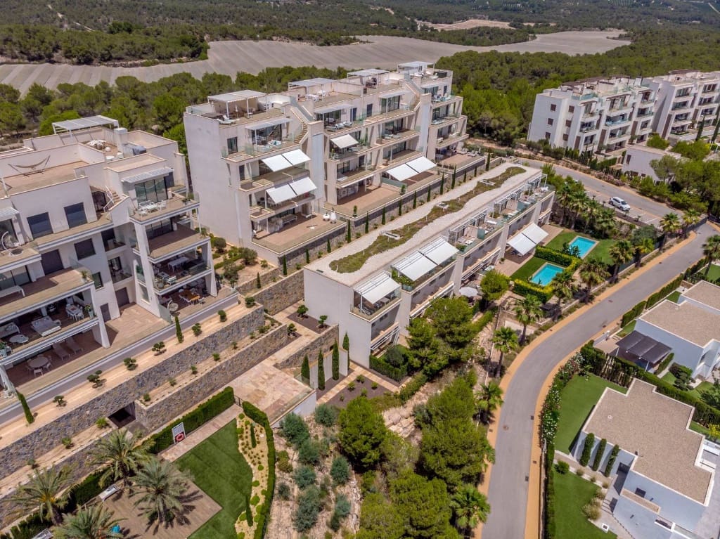 2 slaapkamer Appartement te koop in Las Colinas Golf met zwembad - € 495.000 (Ref: 9440383)