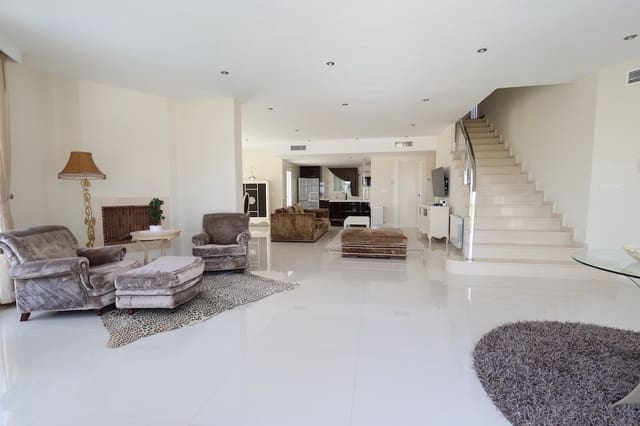 5 soverom Villa til salgs i Ciudad Quesada, Rojales med svømmebasseng - € 860 000 (Ref: 9440384)