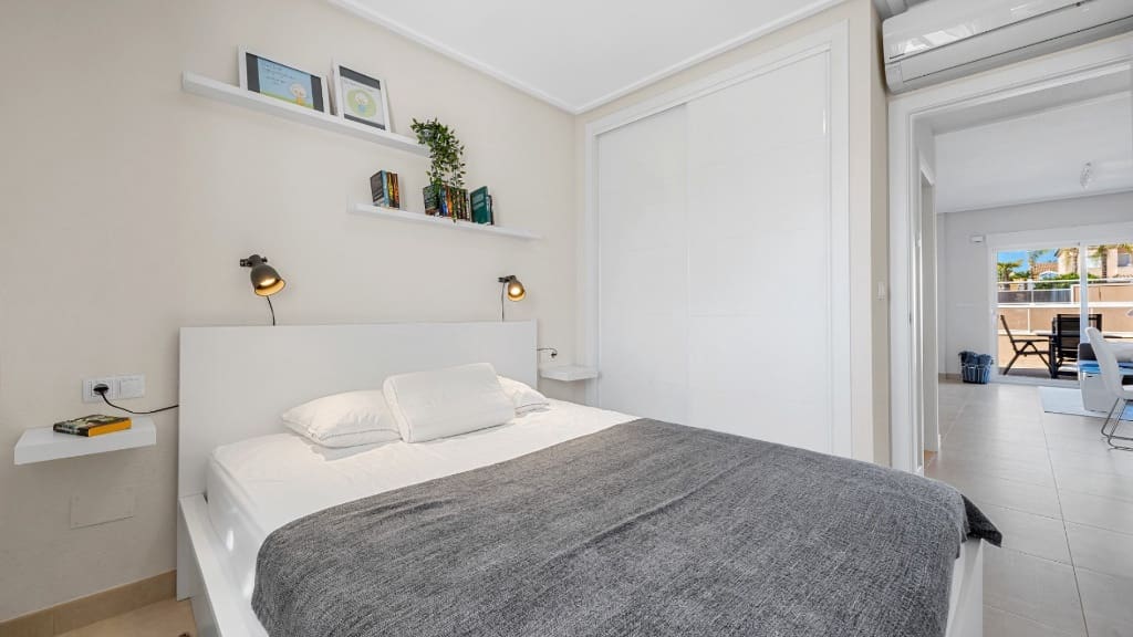 3 quarto Casa em Banda para venda em Cabo Roig - 279 000 € (Ref: 9440388)