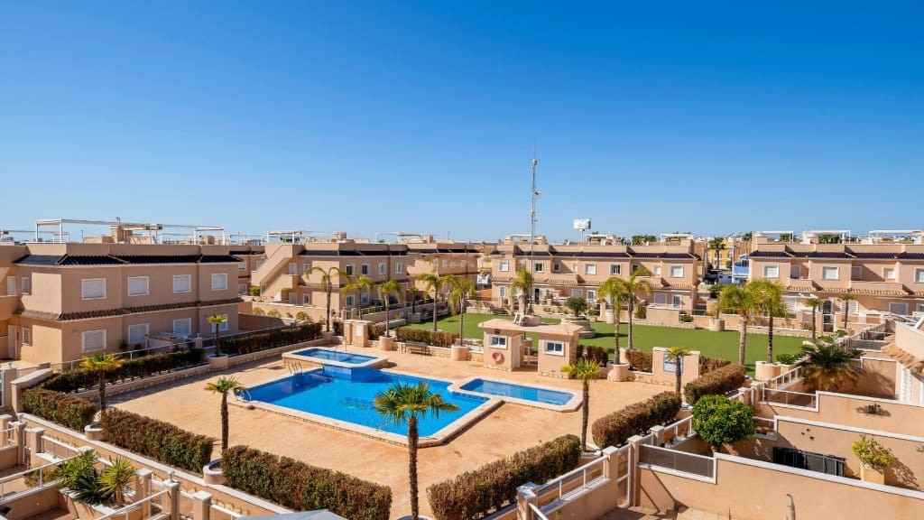 3 quarto Casa em Banda para venda em Cabo Roig - 279 000 € (Ref: 9440388)
