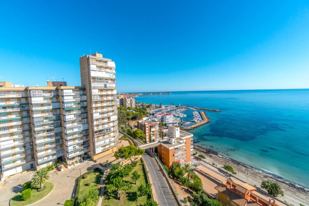 3 sovrum Lägenhet till salu i Campoamor med pool - 350 000 € (Ref: 9440389)