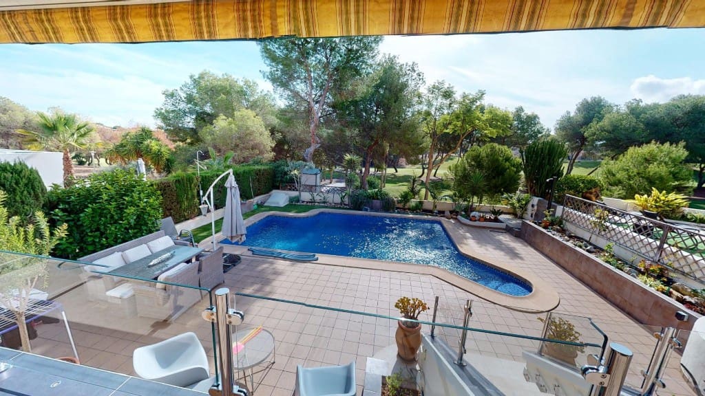 3 sypialnia Willa na sprzedaż w Las Ramblas Golf z basenem - 790 000 € (Ref: 9440402)