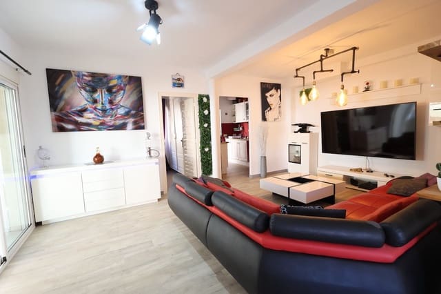 4 bedroom Villa for sale in Cabo Roig, Orihuela with pool - € 299,900 (Ref: 9440405)