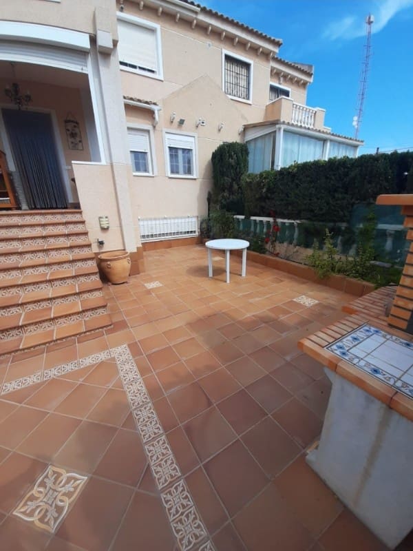 5 sovrum Hus till salu i La Mata - 370 000 € (Ref: 9440415)