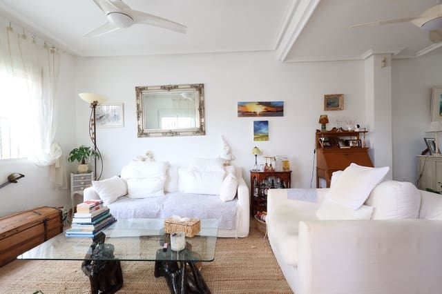 2 slaapkamer Villa te koop in Playa Flamenca, Orihuela met zwembad - € 240.000 (Ref: 9440416)