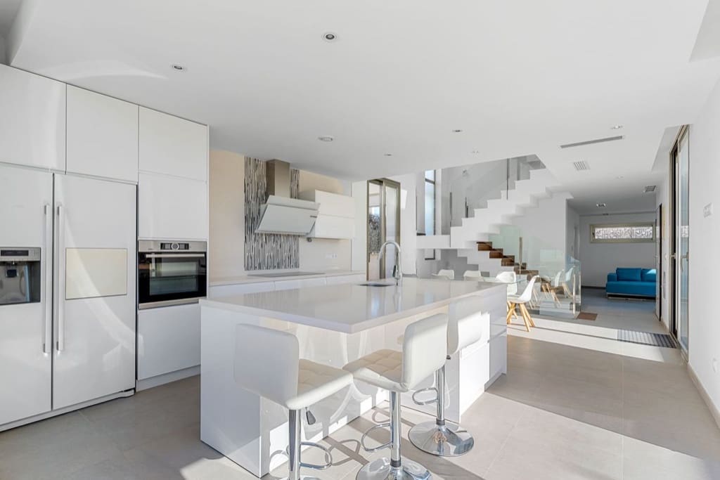 6 sovrum Villa till salu i Villamartin med pool - 895 000 € (Ref: 9440419)