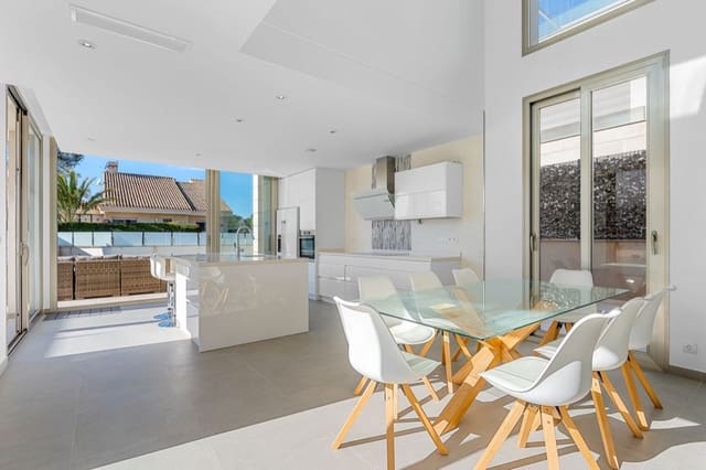 6 sypialnia Willa na sprzedaż w Villamartin, Orihuela z basenem - 895 000 € (Ref: 9440419)