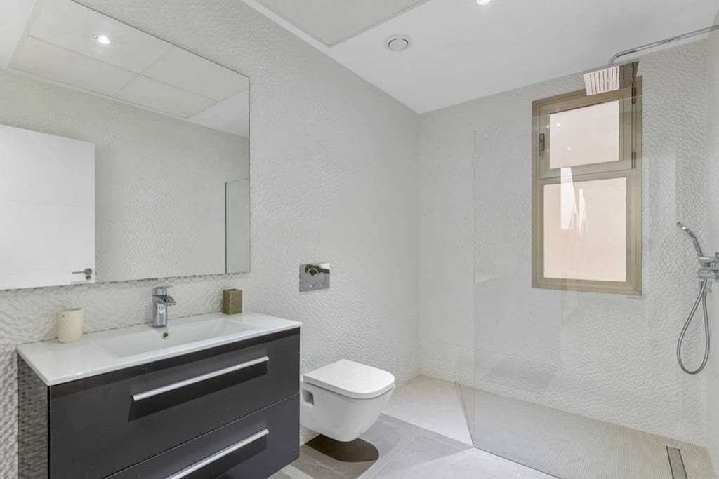 6 sovrum Villa till salu i Villamartin med pool - 895 000 € (Ref: 9440419)