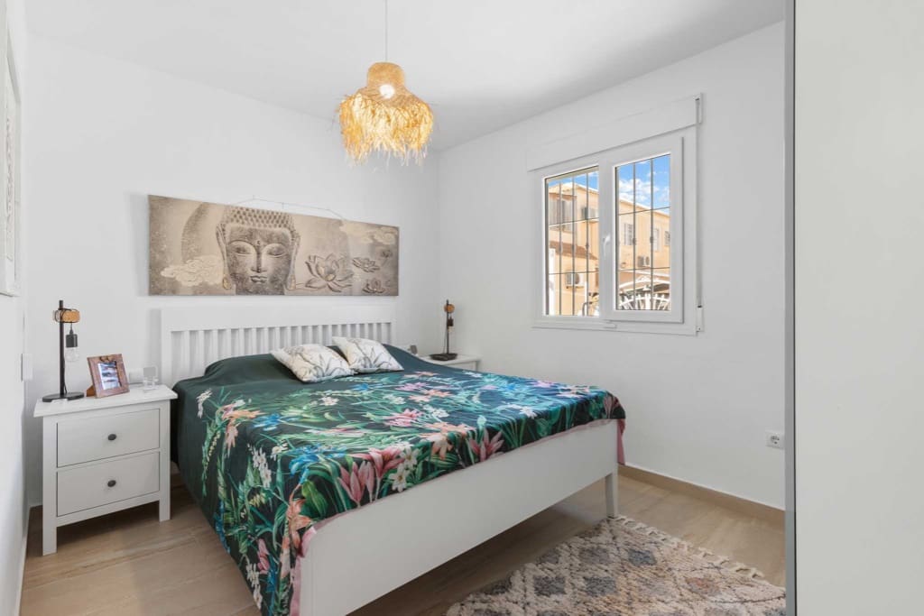 4 chambre Maison de Ville à vendre à Torrevieja avec piscine - 199 000 € (Ref: 9440422)