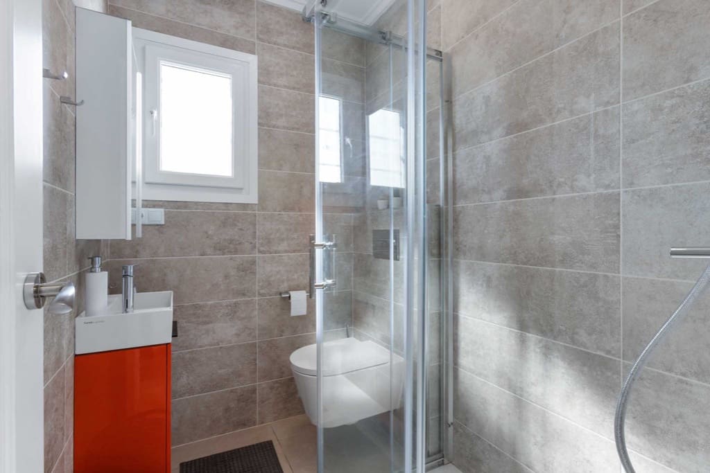 4 chambre Maison de Ville à vendre à Torrevieja avec piscine - 199 000 € (Ref: 9440422)