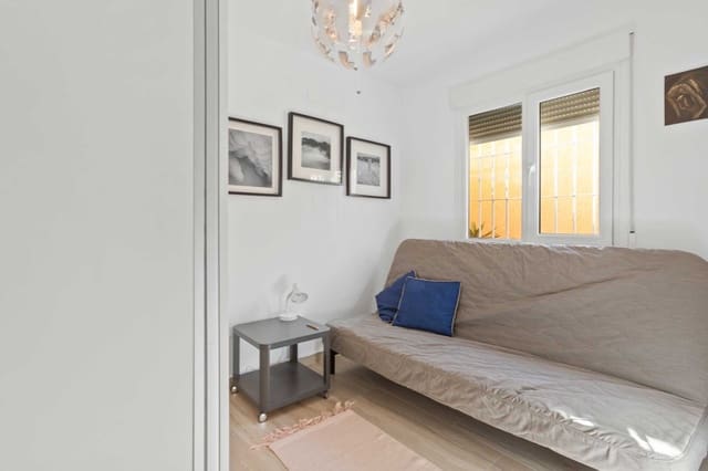 4 slaapkamer Huis te koop in Torrevieja met zwembad - € 199.000 (Ref: 9440422)