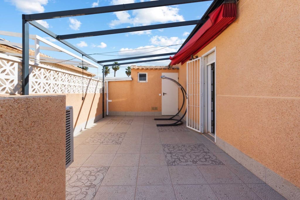 4 chambre Maison de Ville à vendre à Torrevieja avec piscine - 199 000 € (Ref: 9440422)