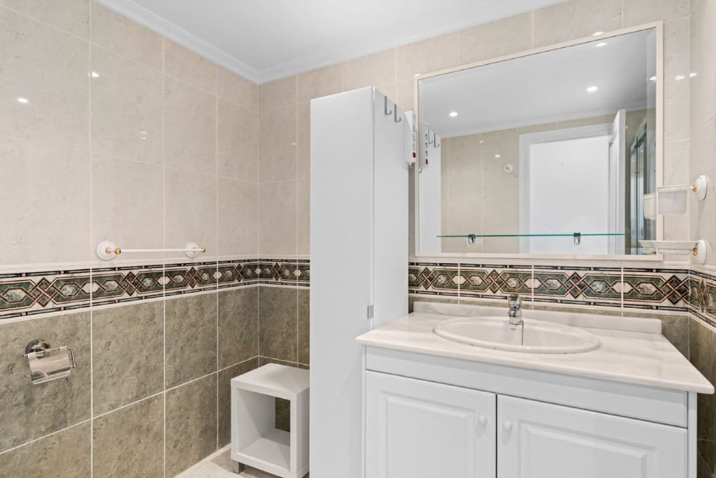 2 slaapkamer Appartement te koop in Campoamor met zwembad - € 285.000 (Ref: 9440423)