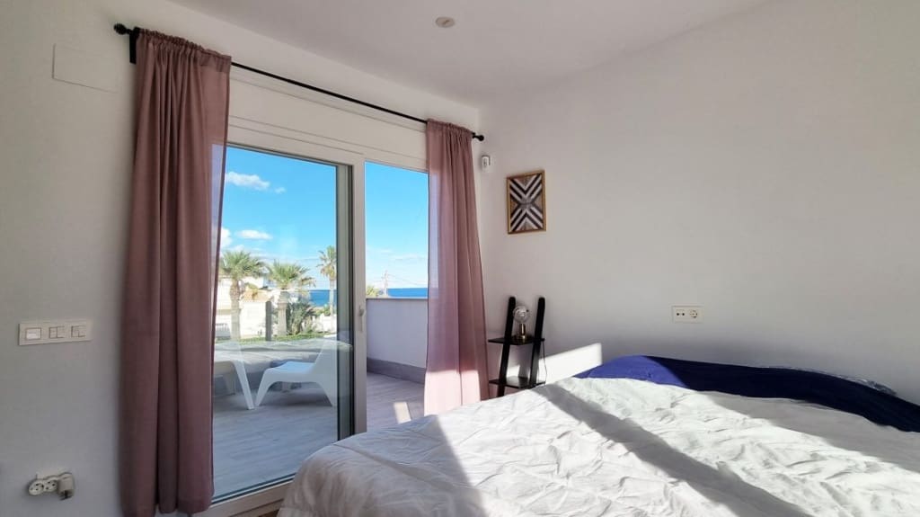 4 camera da letto Villa in vendita in Playa Flamenca con piscina - 940.000 € (Rif: 9440424)